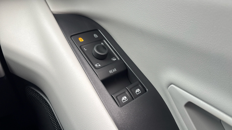 Ford Capri 210kW Premium 77kWh 5dr Auto Electric Estate